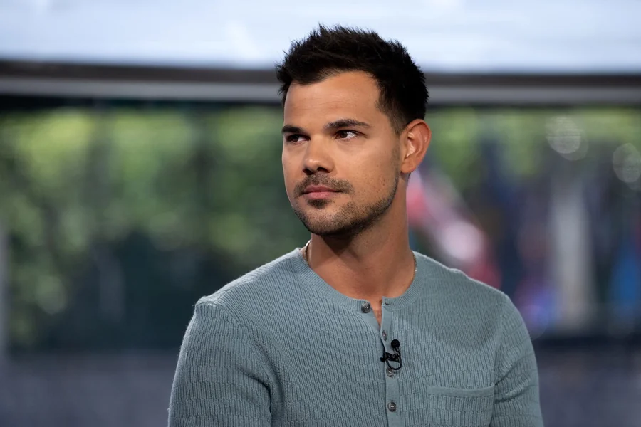 Taylor Lautner Height